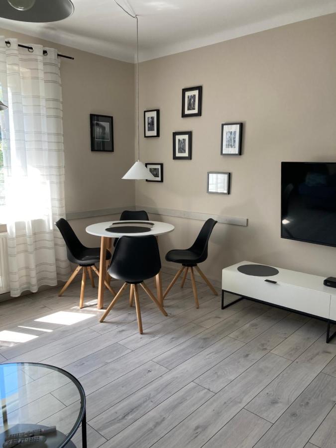 Apartament Mlociny Varsovia Exterior foto